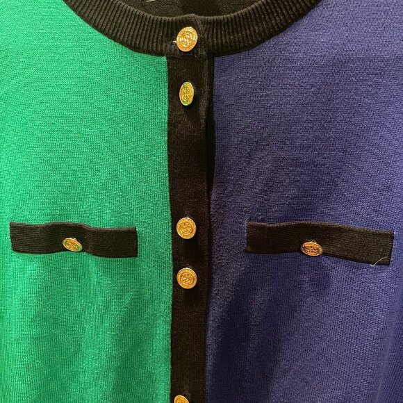 Color Blocking Cropped Sweater - Picture 2 of 5